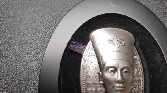 Djibouti - Buste van Nefertiti 2023 - 3oz Silver - Afbeelding 9
