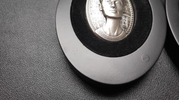 Djibouti - Buste van Nefertiti 2023 - 3oz Silver - Afbeelding 8